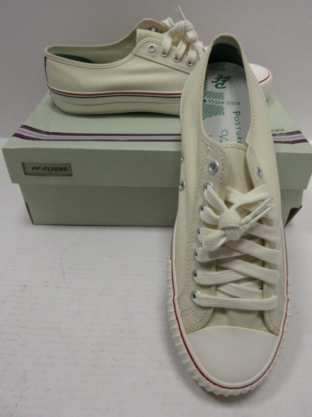 PF Flyers Sneakers 11 Cream Center Lo Reissue Low Top Canvas Lace Up